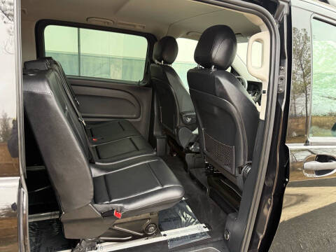 2016 Mercedes-Benz Metris Passenger