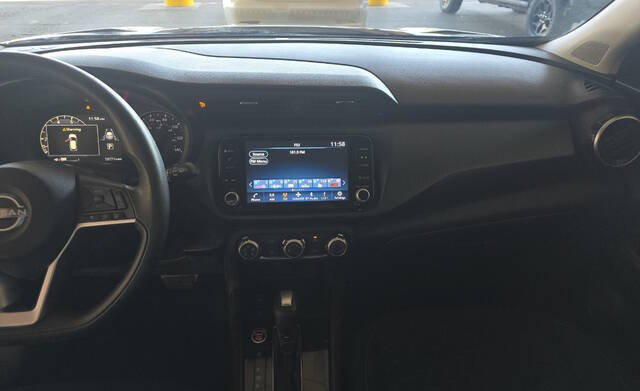 2023 Nissan Kicks SV