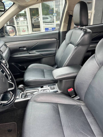 2020 Mitsubishi Outlander SEL
