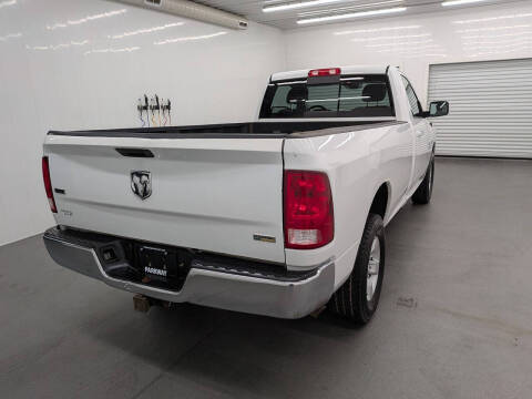 2016 RAM 1500 SLT