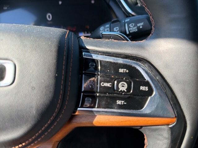 2022 Jeep Grand Cherokee Summit Reserve