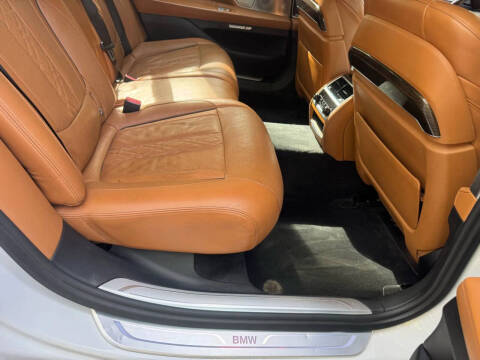 2017 BMW 7 Series 750i