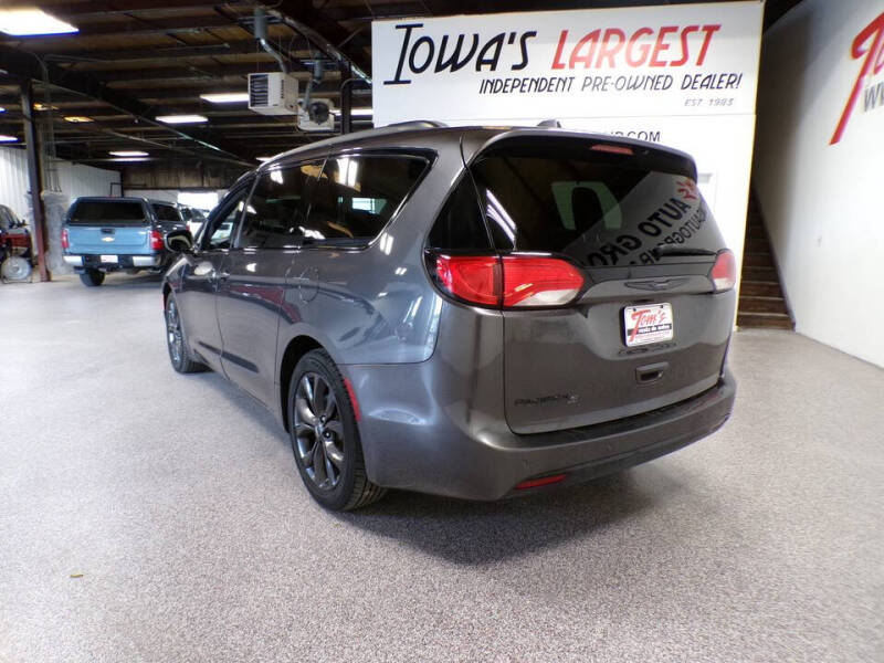 2018 Chrysler Pacifica Touring L