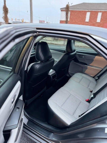 2015 Toyota Camry SE