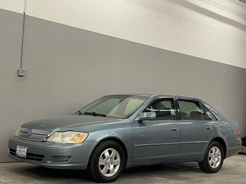 2001 Toyota Avalon for sale at Autoaffari LLC in Sacramento CA