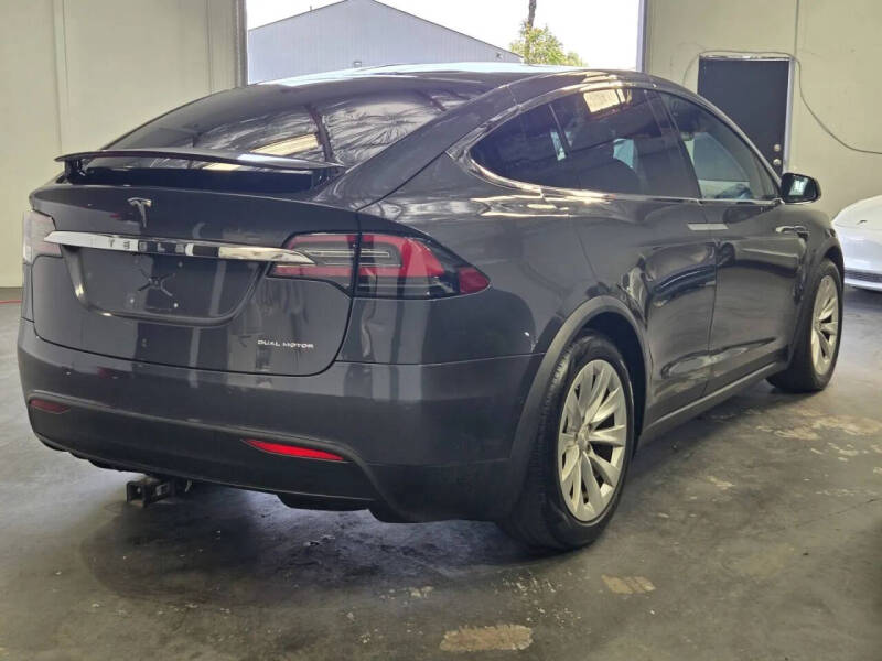 2020 Tesla Model X