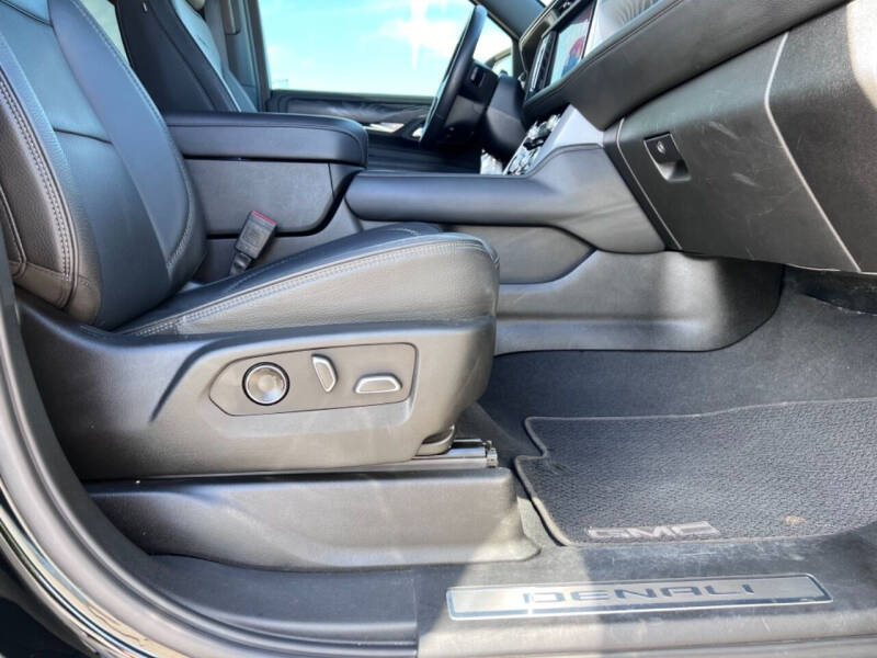 2023 GMC Yukon Denali