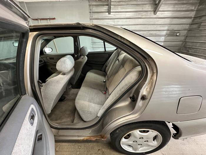 2000 Nissan Altima XE