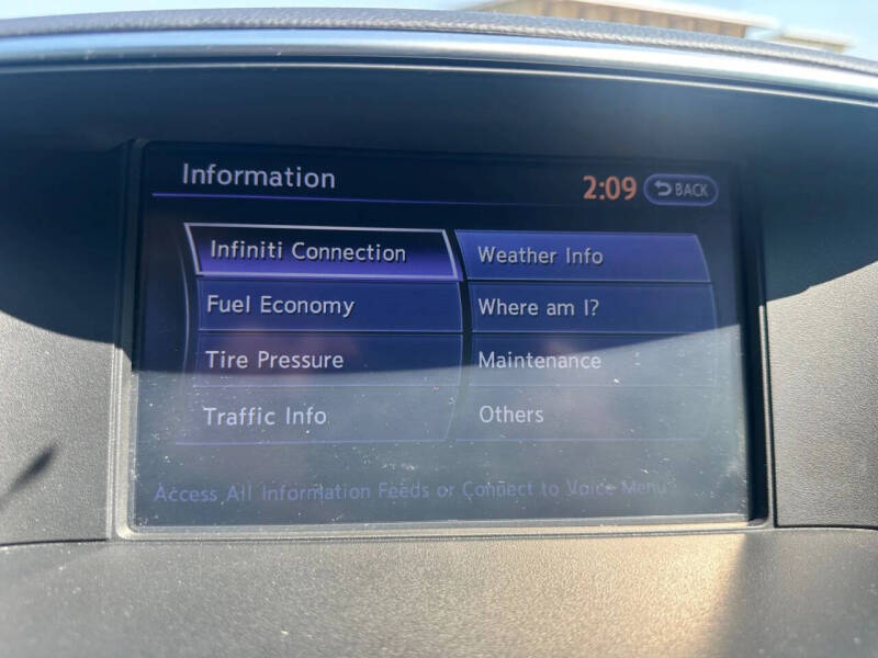 2015 Infiniti Q70 3.7