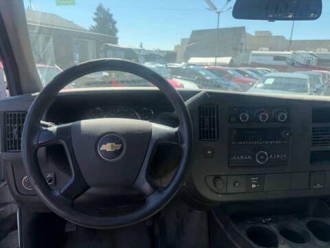 2015 Chevrolet Express 2500