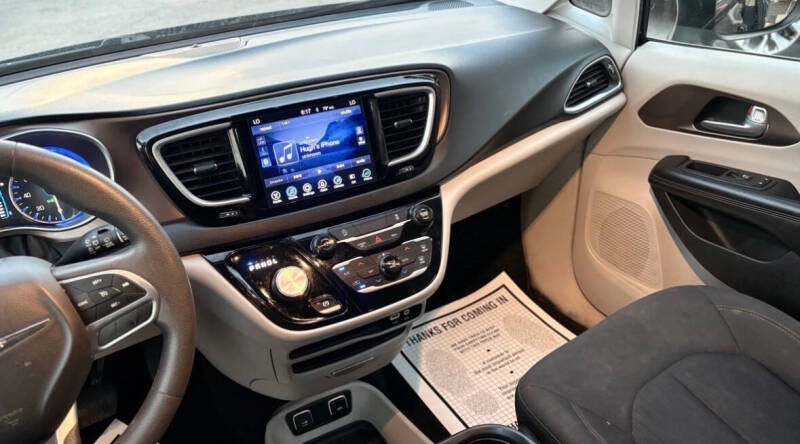 2017 Chrysler Pacifica Touring Plus