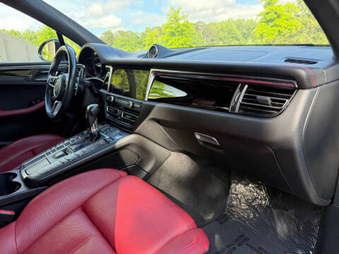 2020 Porsche Macan