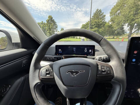 2021 Ford Mustang Mach-E Select