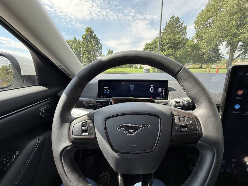 2021 Ford Mustang Mach-E Select