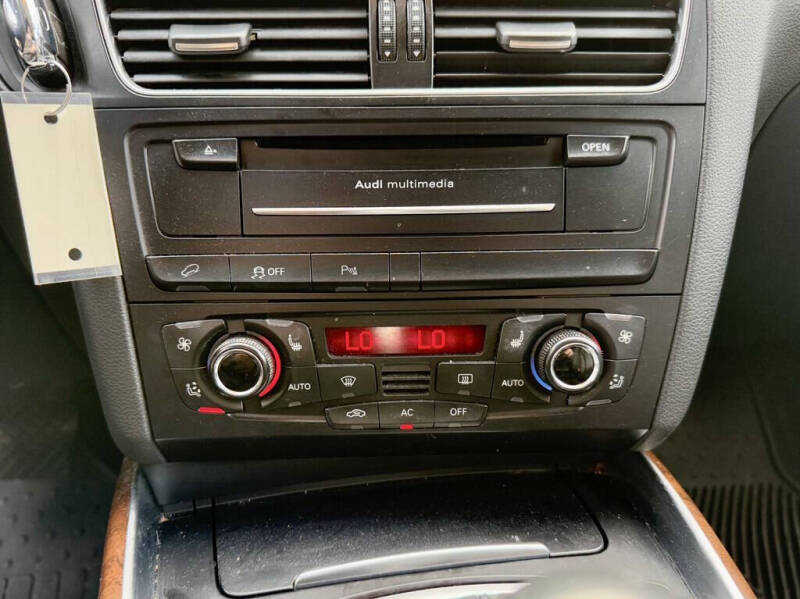 2012 Audi Q5 3.2 quattro Prestige