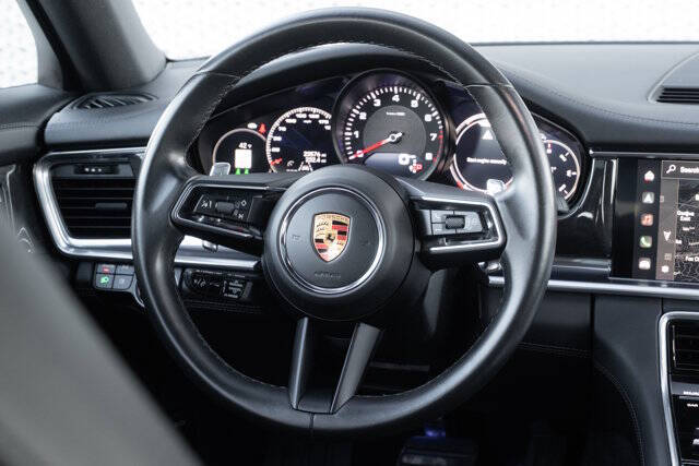 2023 Porsche Panamera 4