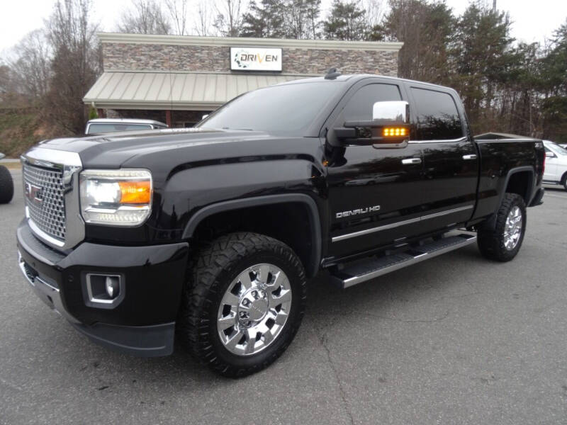 2016 GMC Sierra 2500HD for sale at Driven Pre-Owned in Lenoir NC