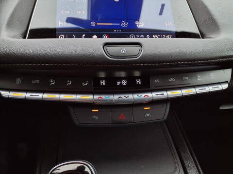 2023 Cadillac XT4 Premium Luxury