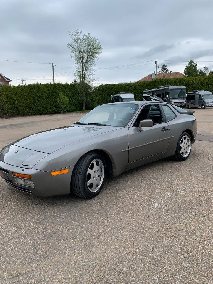 1989 Porsche 944 