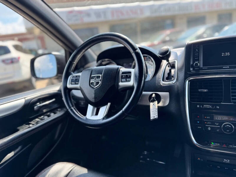 2015 Dodge Grand Caravan R/T