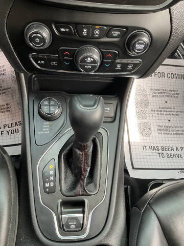 2020 Jeep Cherokee Trailhawk Elite