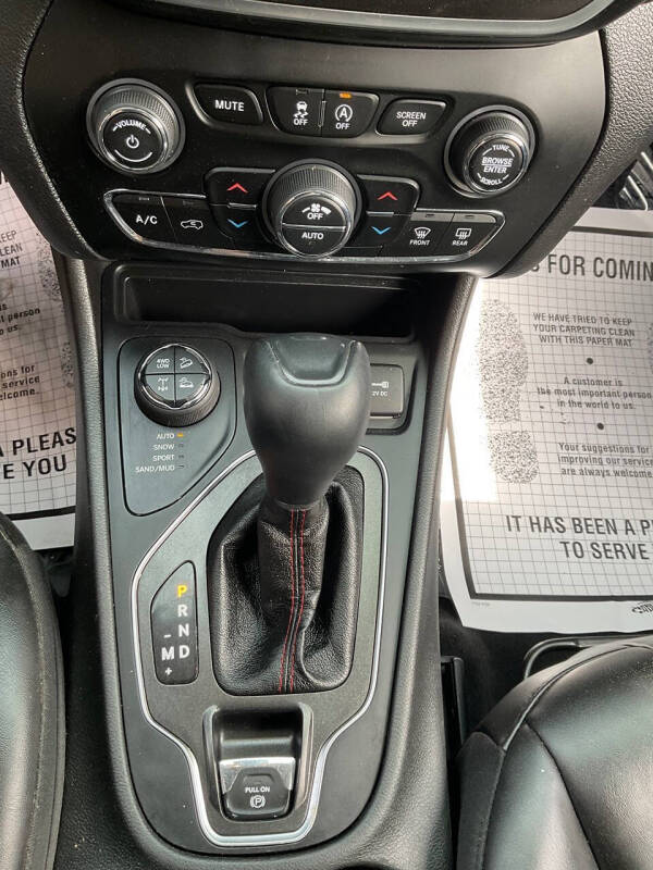 2020 Jeep Cherokee Trailhawk Elite