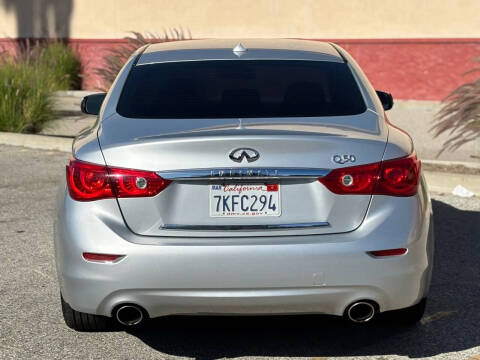 2015 Infiniti Q50 Premium
