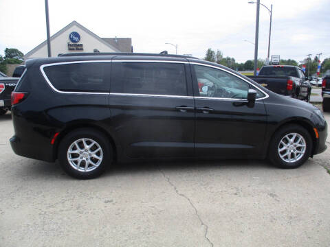 2020 Chrysler Voyager LXi