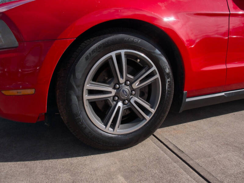 2011 Ford Mustang V6