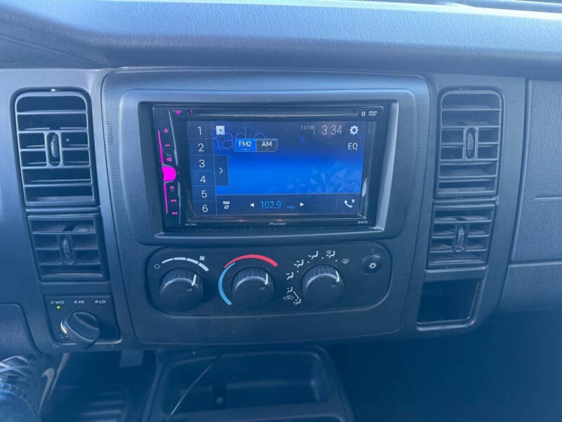 2004 Dodge Dakota SLT