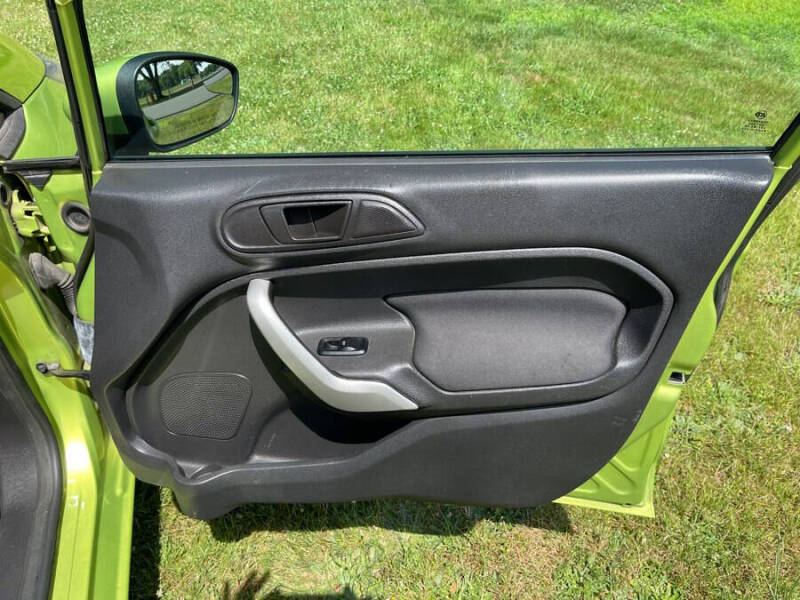 2011 Ford Fiesta SE
