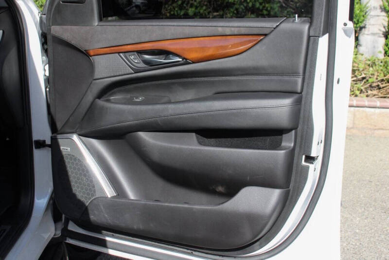 2020 Cadillac Escalade ESV Luxury