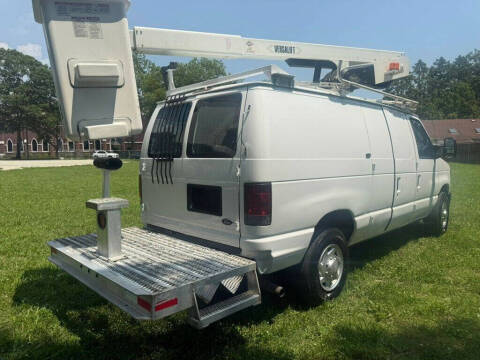 2011 Ford E-Series E-350 SD