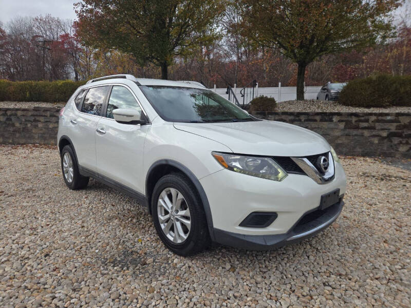 2014 Nissan Rogue SV's photo