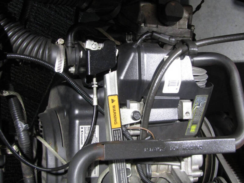 2018 E-Z-GO RXV Gas golf cart