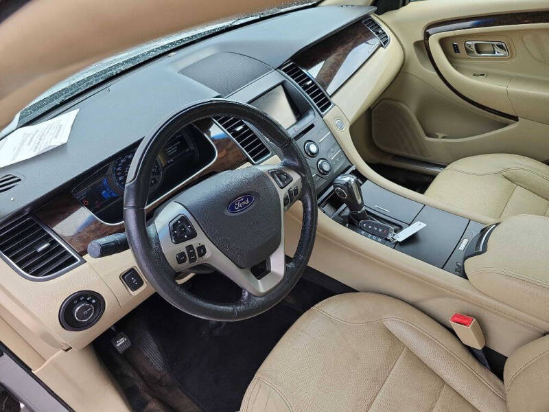 2014 Ford Taurus Limited