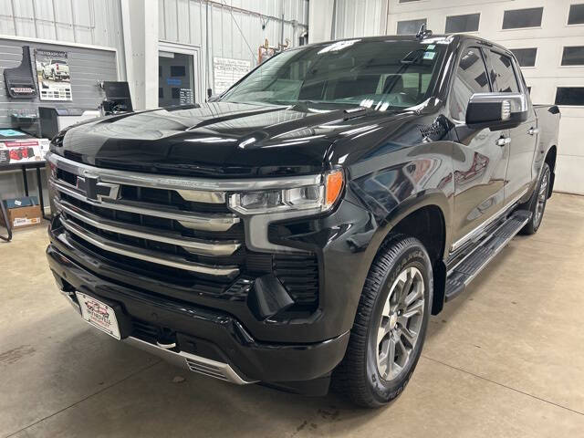 Used 2023 Chevrolet Silverado 1500 High Country with VIN 1GCUDJE85PZ105262 for sale in Paynesville, Minnesota