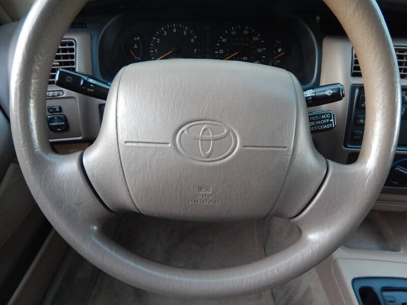 1997 Toyota Avalon XL