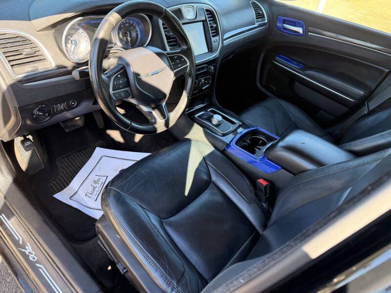 2016 Chrysler 300 Limited