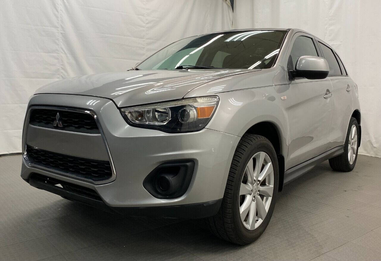 2015 Mitsubishi Outlander Sport ES 4dr Crossover CVT - Silver exterior view 4