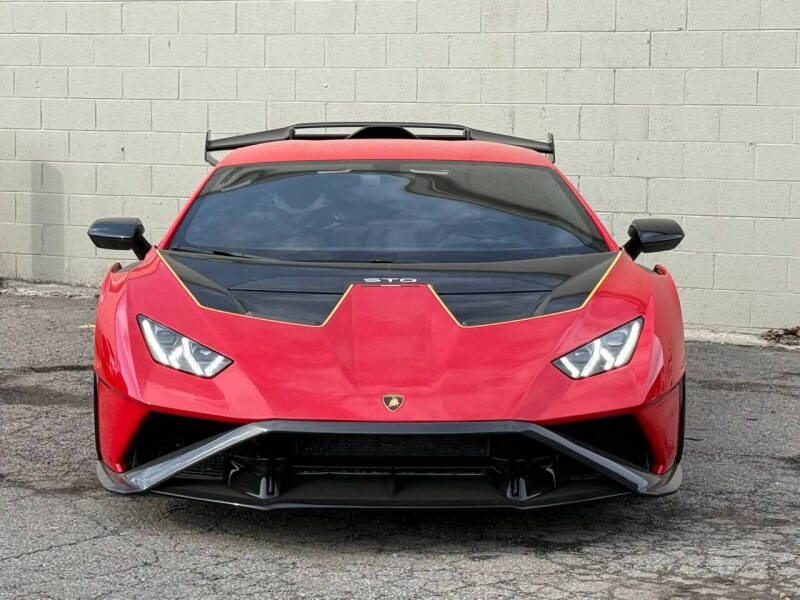 2022 Lamborghini Huracan STO