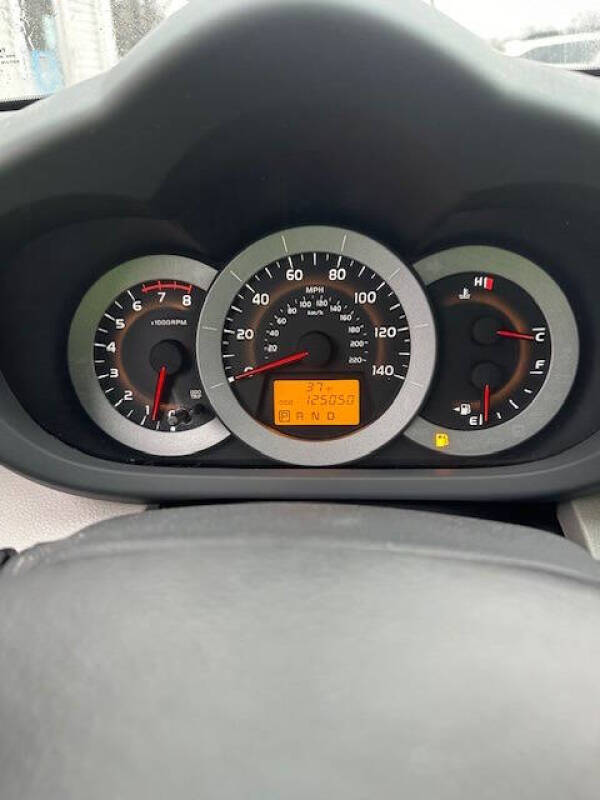 2011 Toyota RAV4 Limited's photo