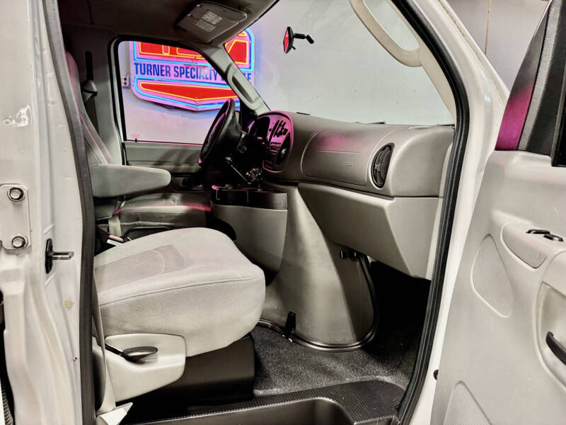 2007 Ford E-Series E-150 XLT