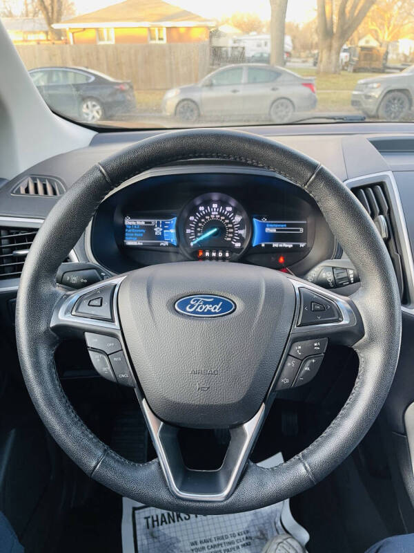 2022 Ford Edge SEL