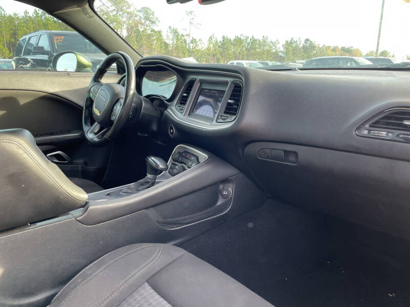 2019 Dodge Challenger SXT