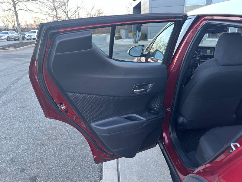 2018 Toyota C-HR XLE Premium