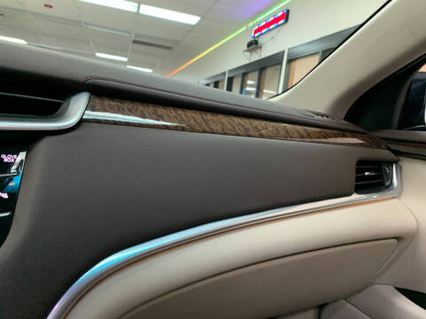 2013 Cadillac XTS Luxury Collection