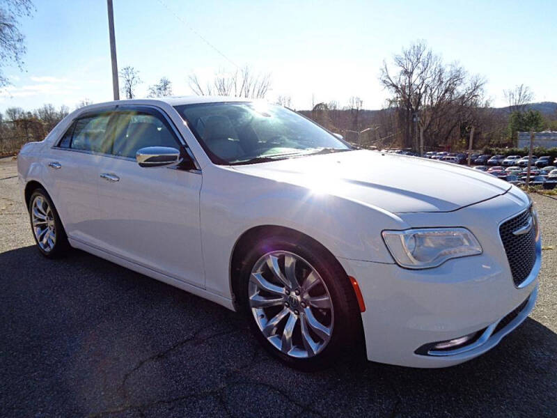 2017 Chrysler 300 C