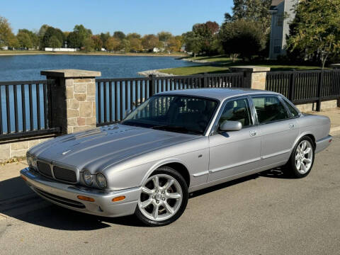 2002 Jaguar XJR 100