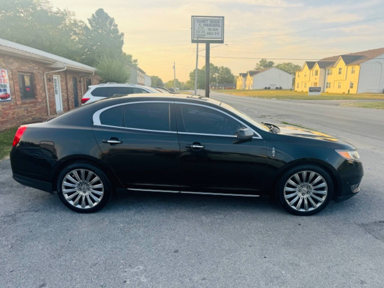 2013 Lincoln MKS for sale at Speed Auto Sales Inc in Bowling Green, KY